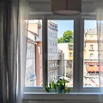 Wally Apartments By Flat White - With Elevator